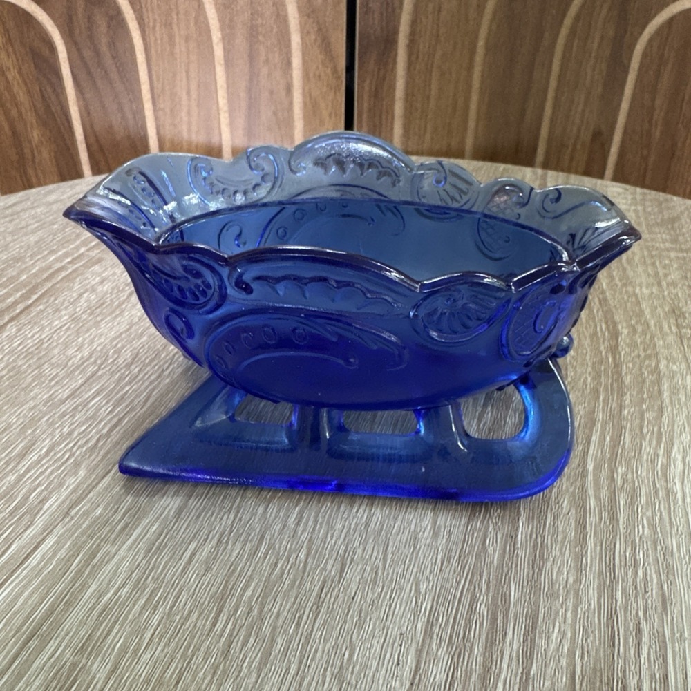 Westmoreland Glass Cobalt Blue Sleigh Candy Dish/Bowl - No Santa Lid
